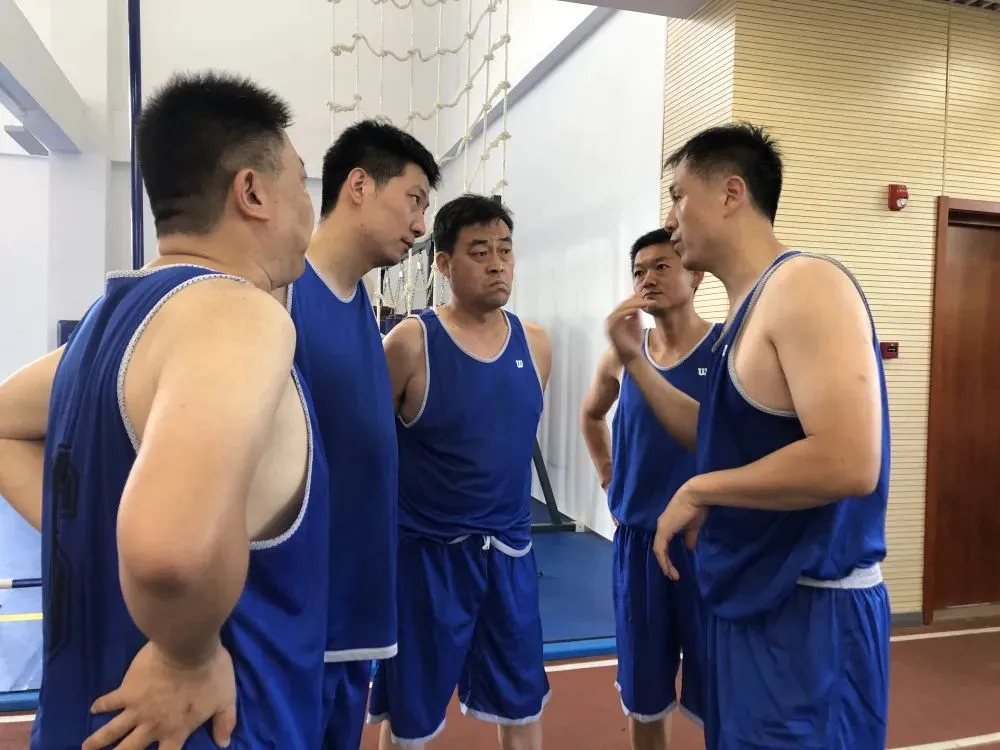 如何设计个性化的篮球训练方案以促进个体发展_2